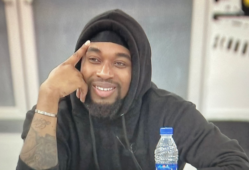 I don't want to live any longer, Death is pleasant - Nigerian Lady Posts Video, Suicide Notes On Facebook.