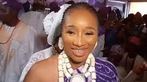 (VIDEO) Ooni of Ife marries Princess Ronke Ademiluyi, as his fifth wife.
