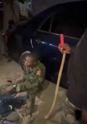 After Seizing People's Phone, a Fake Soldier Was Captured by Real soldiers (Video)