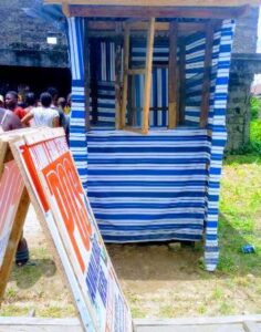 Man arrested for purportedly engaged in POS fraud by using charms (Photos)