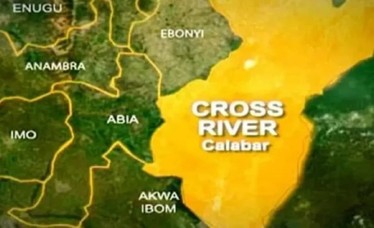 In Cross River, An elderly man who was accused of Murder was forced into a coffin with C0rpse Lying Dead.