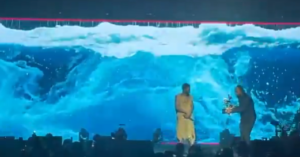 Ghanaian prophet who predicted that a flood will destroy the world unexpectedly shows up at Sarkodie's concert (video)