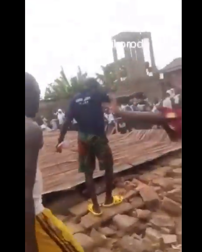 Ikorodu Public School Building Collapses, Causing Chaos (Video)
