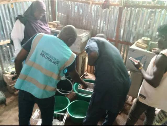 Niger State Council closes factories as flies are discovered in ice cream.
